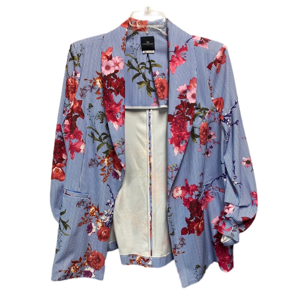 FLORAL BLAZER PI STIPE AND FLORAL BLAZER 3/4 ruched sleeved size  XL